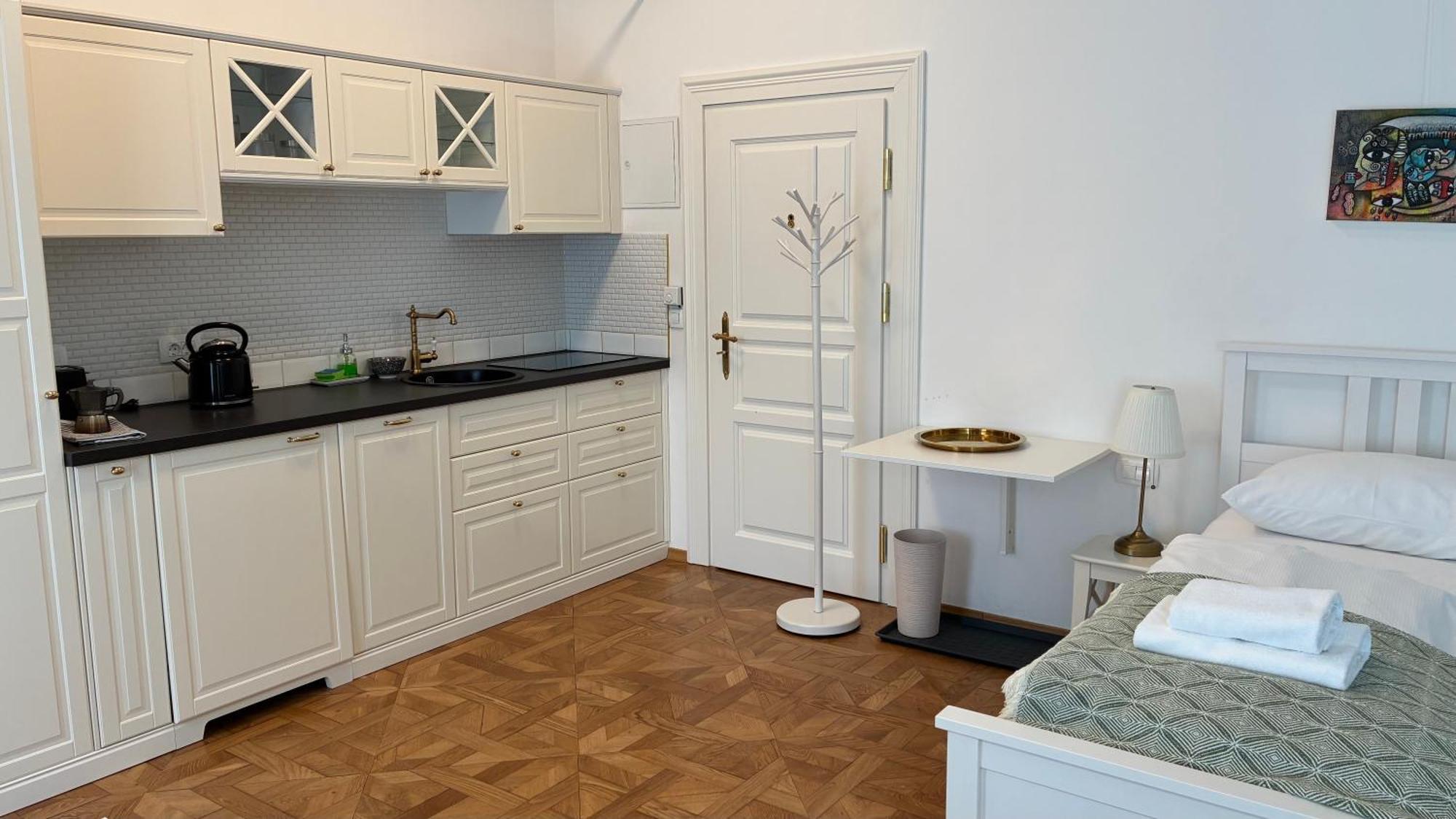 Ars Longa Apartment *